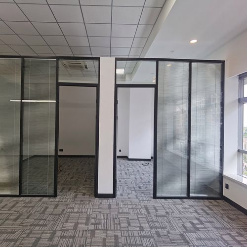 蘇州室內外裝飾 石膏板隔墻、輕鋼龍骨隔墻、吊頂礦棉板在辦公室、工廠、商場的裝修應用